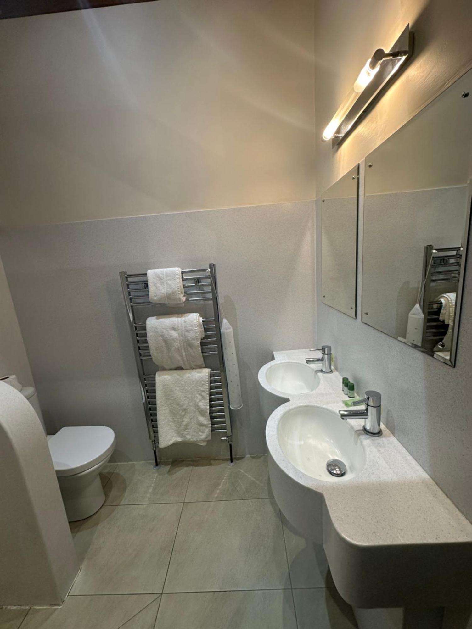 Kings Croft Hotel Pontefract Dış mekan fotoğraf